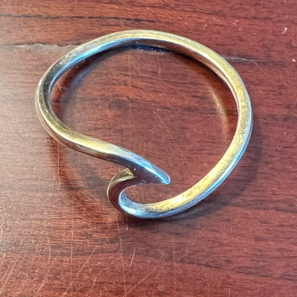 Pura Vida Gold Plated 925 Wave Ring Size 6 1/2